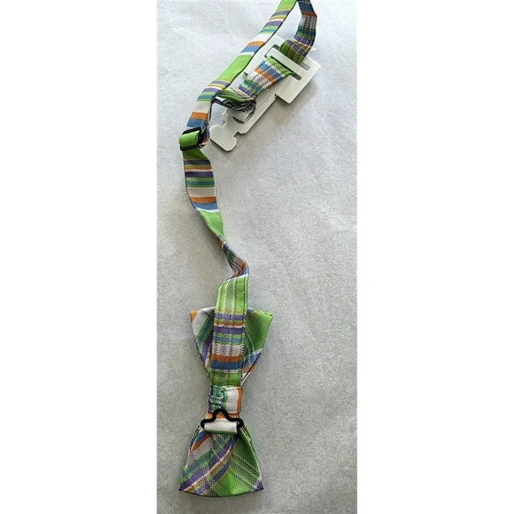 NWT Izod Boy's Pre-Tied Bow Tie Green Plaid Adjustable Classic Style 125777